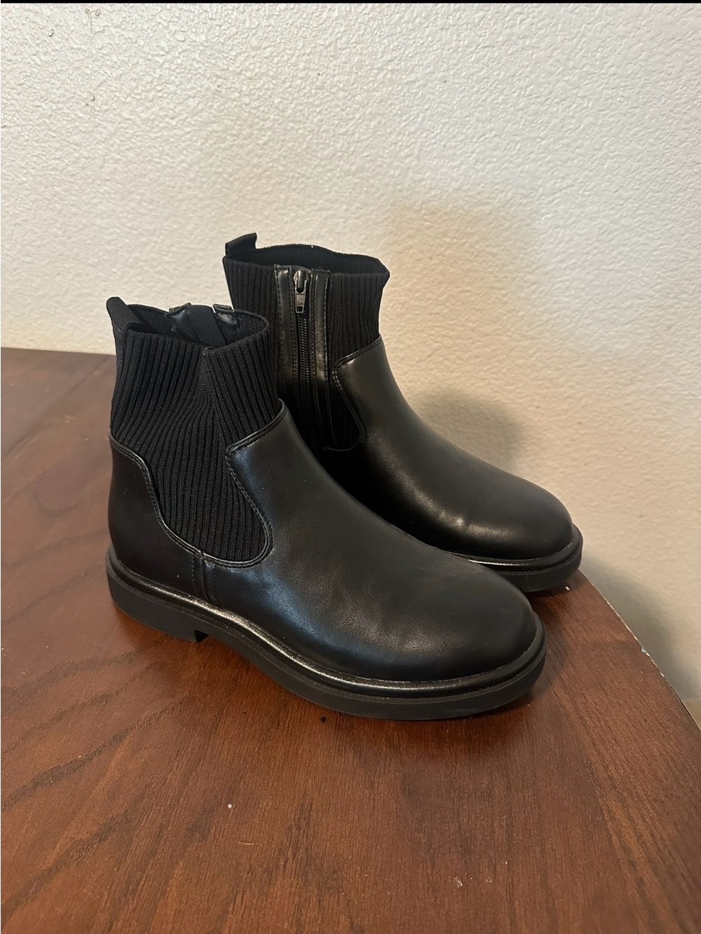 Target Women's Black Leather-Look Ribbed Ankle Booties